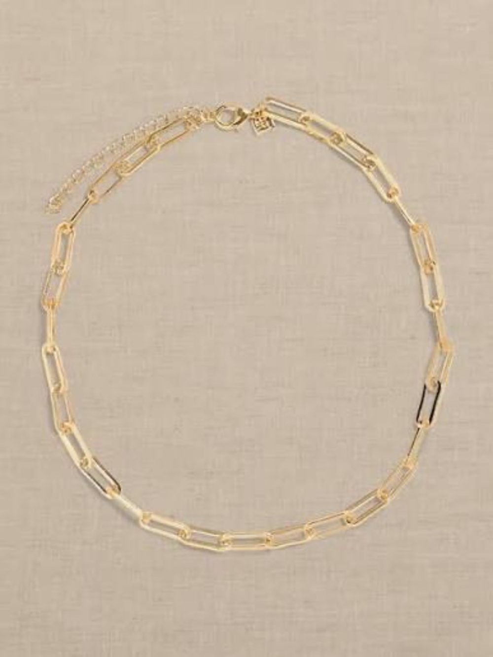 Banana Republic gold paperclip chain necklace